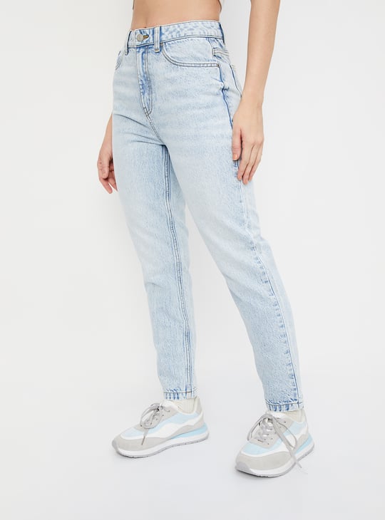 Women Washed Mom Fit Jeans