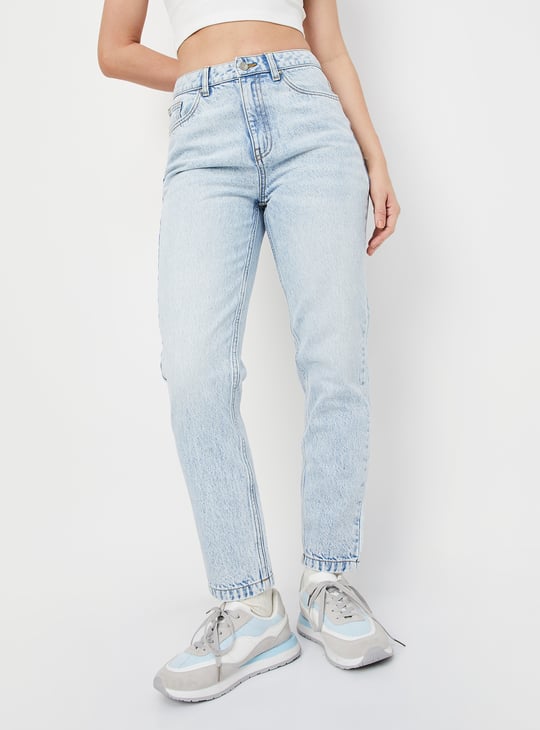 Women Washed Mom Fit Jeans