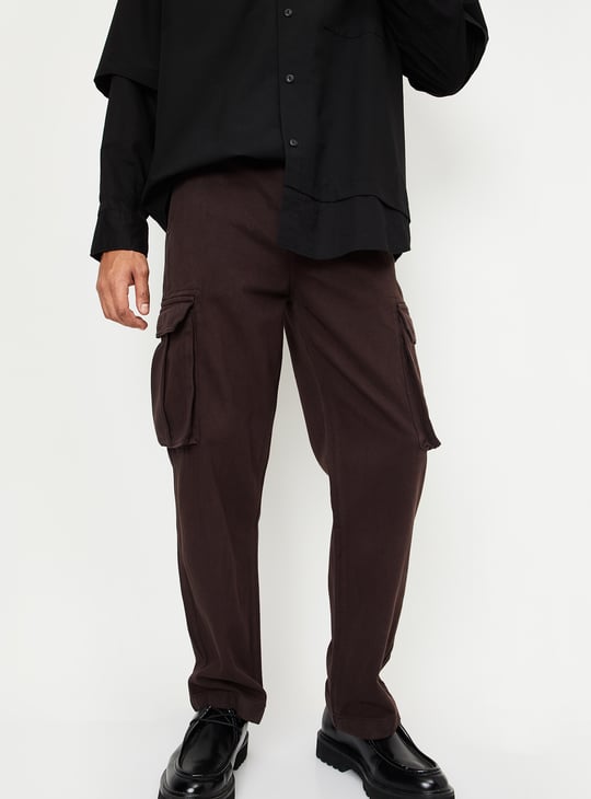 Men Solid Straight Fit Cargo Jeans