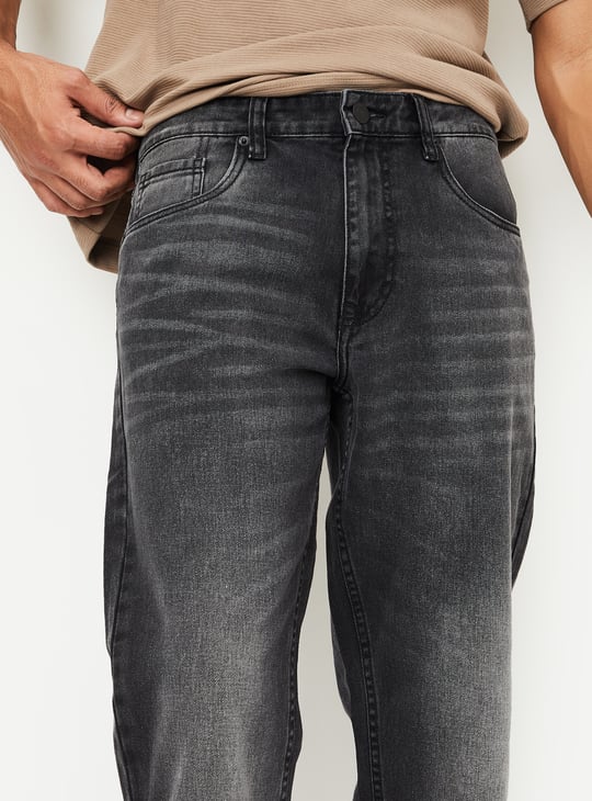 Men Washed Straight Fit Jeans
