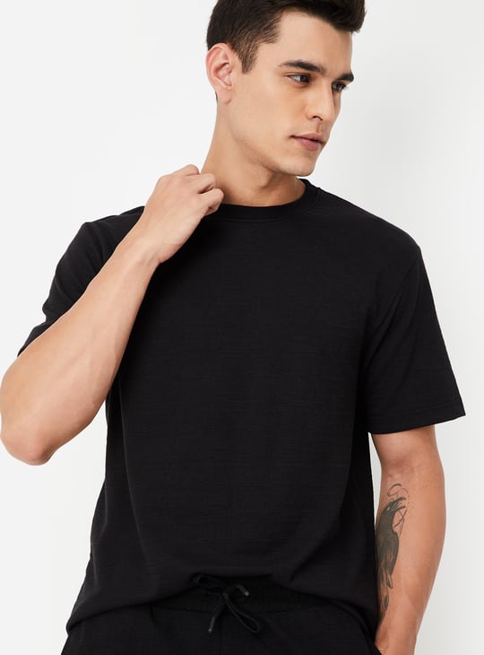 Men Textured T-shirt