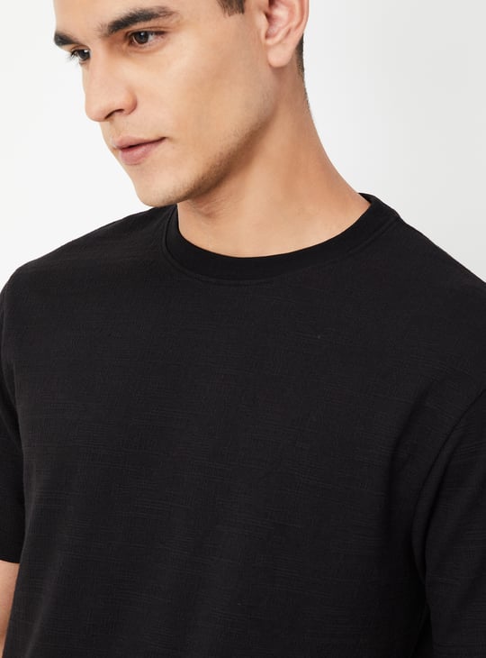 Men Textured T-shirt