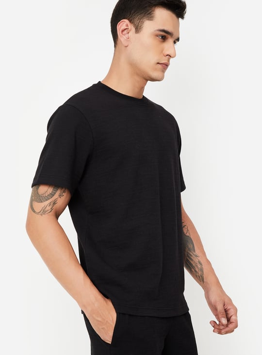 Men Textured T-shirt