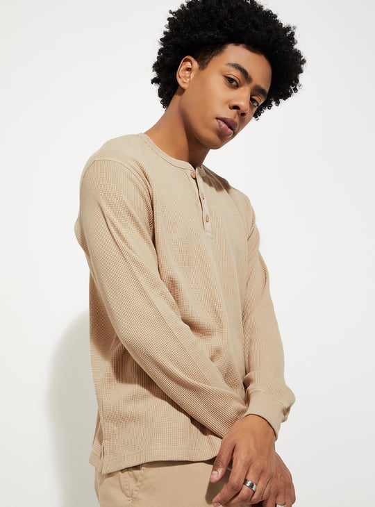 URB_N Men Ribbed Henley T-shirt