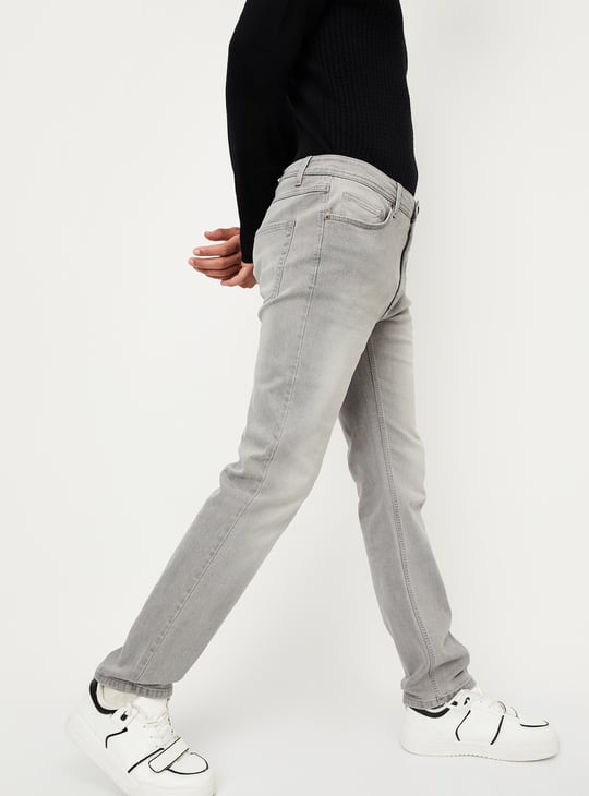 Men Regular Fit Washed Jeans