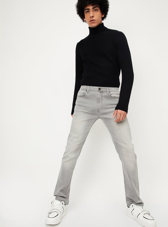 Men Regular Fit Washed Jeans