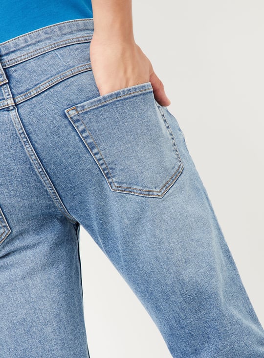 Men Regular Fit Washed Jeans