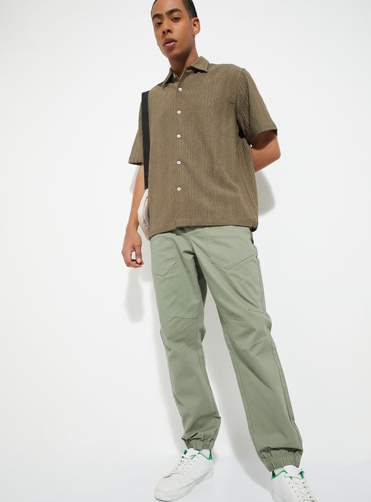 URB_N Men Textured Relaxed Fit Joggers