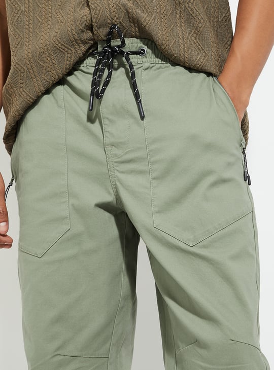 URB_N Men Textured Relaxed Fit Joggers