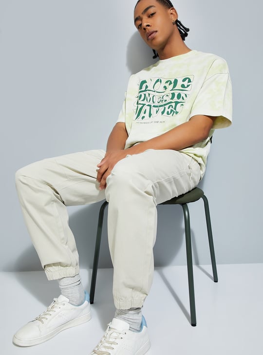 URB_N Men Textured Relaxed Fit Joggers