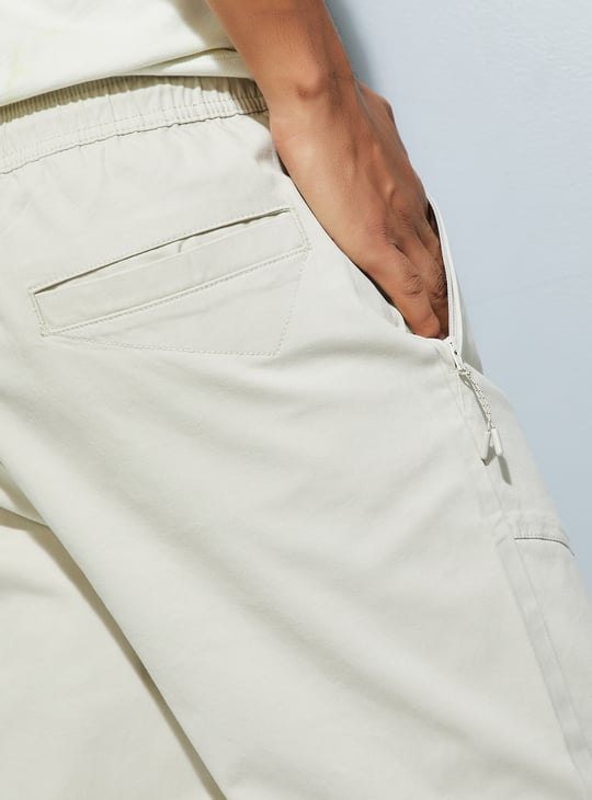 URB_N Men Textured Relaxed Fit Joggers