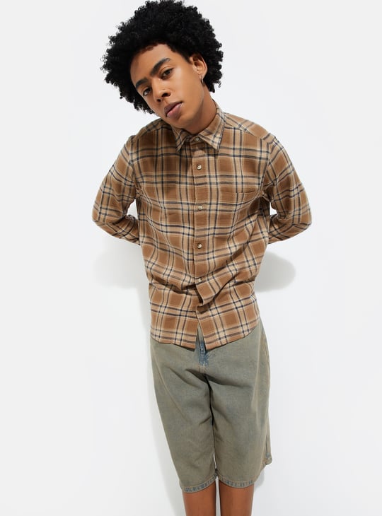 URB_N Men Checked Regular Fit Shirt