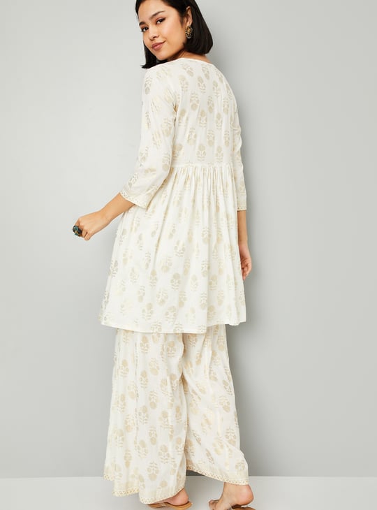 Kalki x Max Women Foil Print Kurta Set