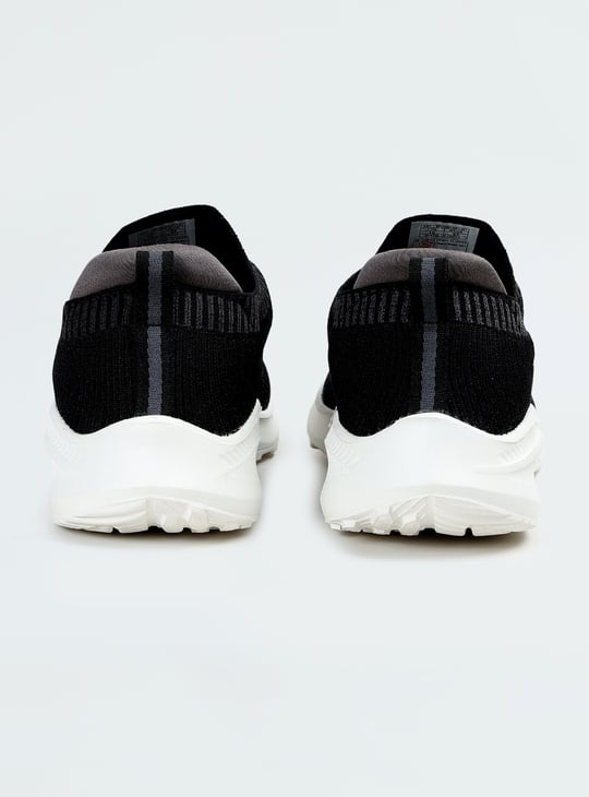 Men Mesh Slip-On Athleisure Shoes