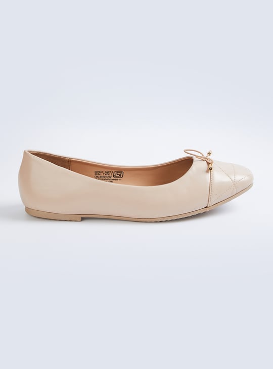 Women Textured Ballerinas with Bow
