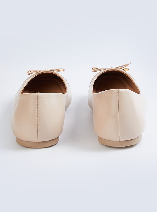 Women Textured Ballerinas with Bow