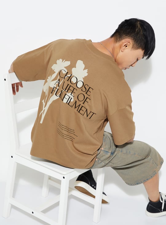 URB_N Men Back Print Boxy Fit T-shirt