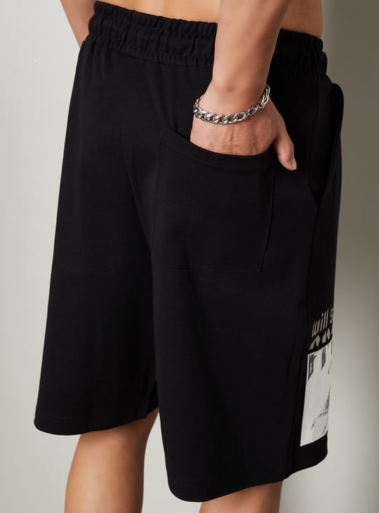 Men Printed Relaxed Fit Shorts