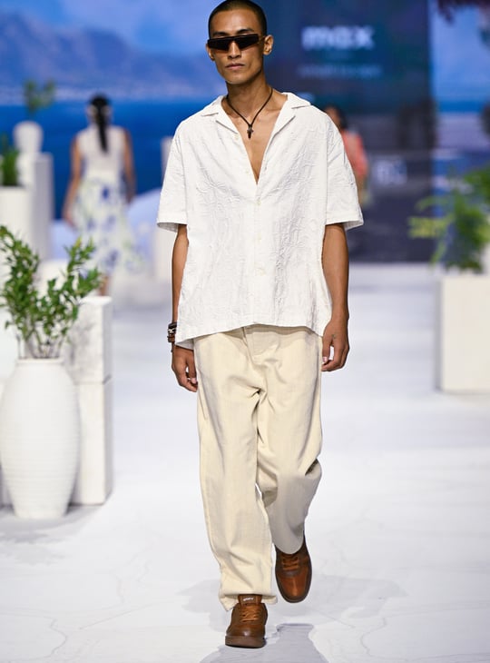 Men Solid Straight Linen Chinos