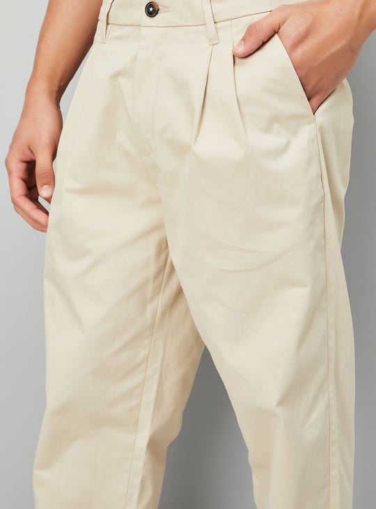 Men Solid Pleated Regular Fit Chinos