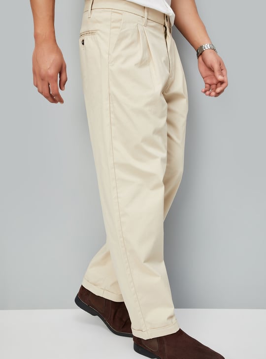 Men Solid Pleated Regular Fit Chinos