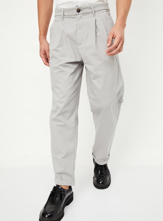 Men Solid Pleated Regular Fit Chinos