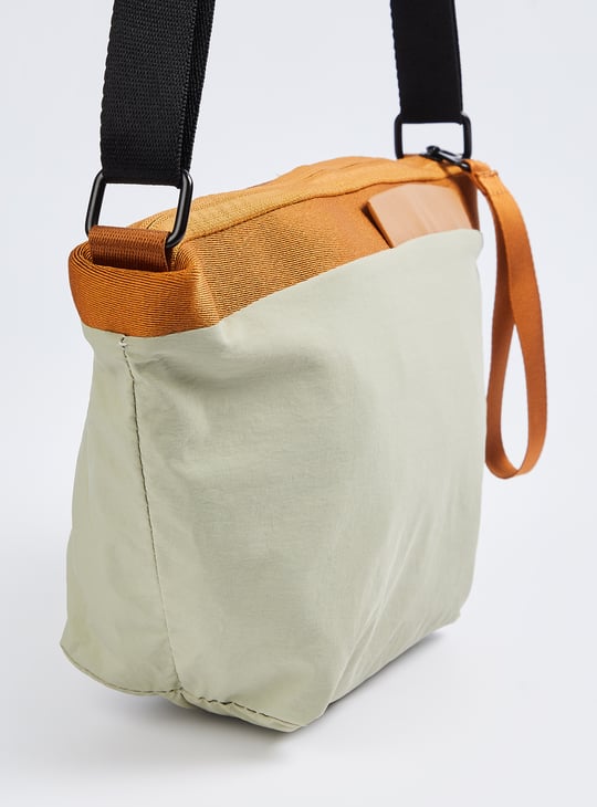 Men Colourblock Crossbody Bag