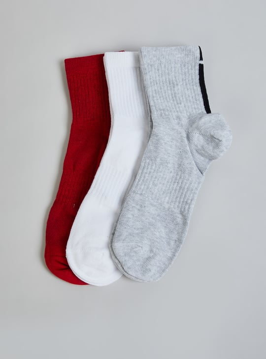 Women Ribbed Ankle-length Socks - Pack of 3