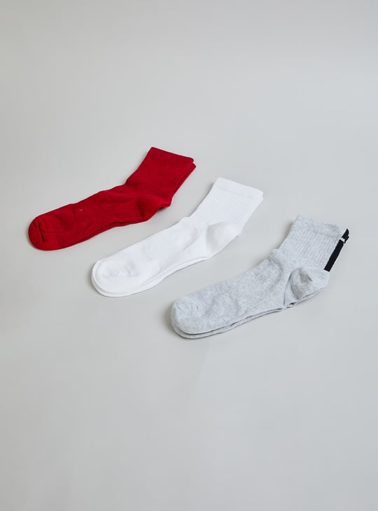 Women Ribbed Ankle-length Socks - Pack of 3