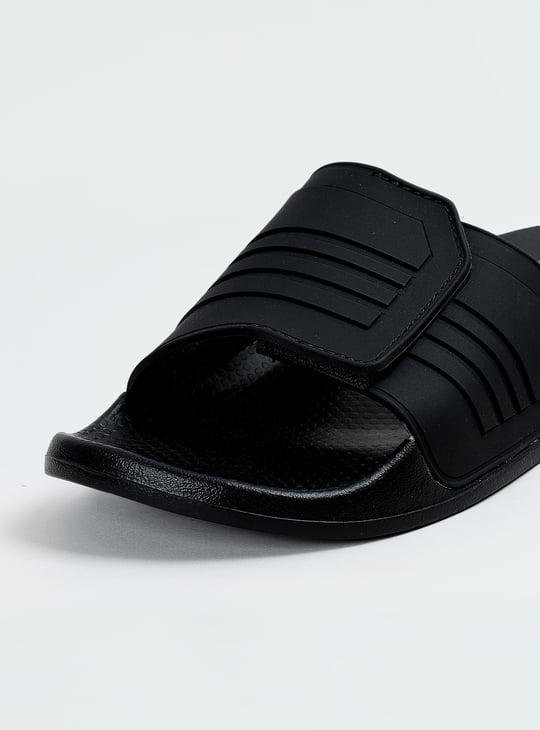 Men Textured Sliders