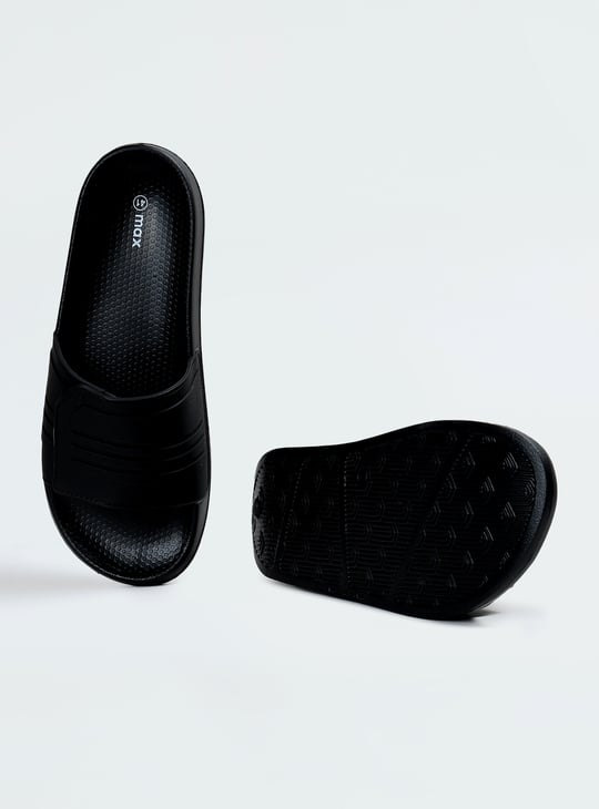 Men Textured Sliders