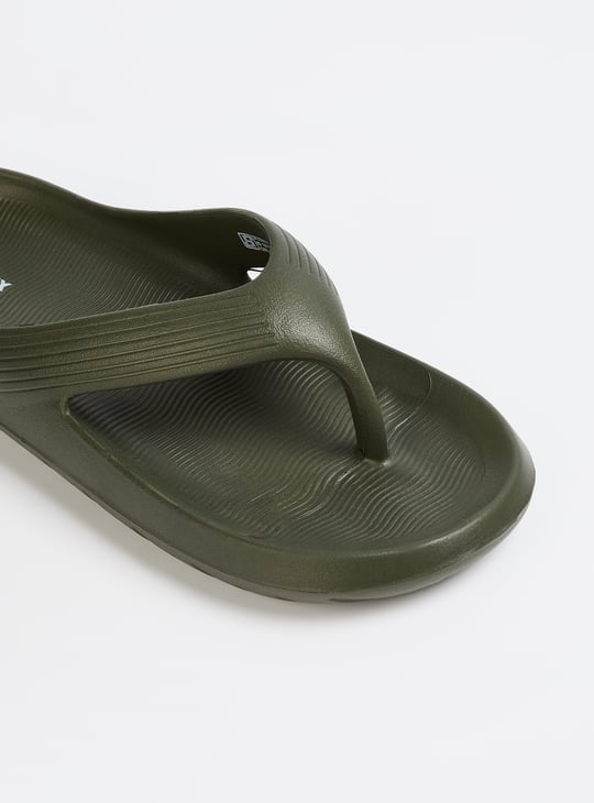 Men Textured Flip Flops
