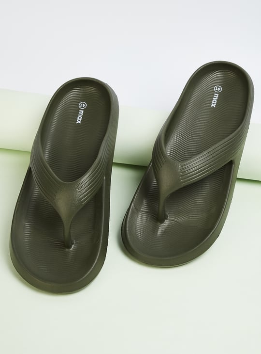 Men Textured Flip Flops