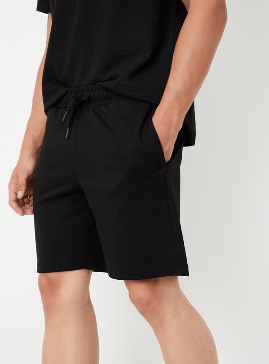 Men Solid Knit Shorts