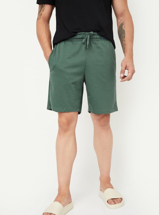 Men Solid Knit Shorts