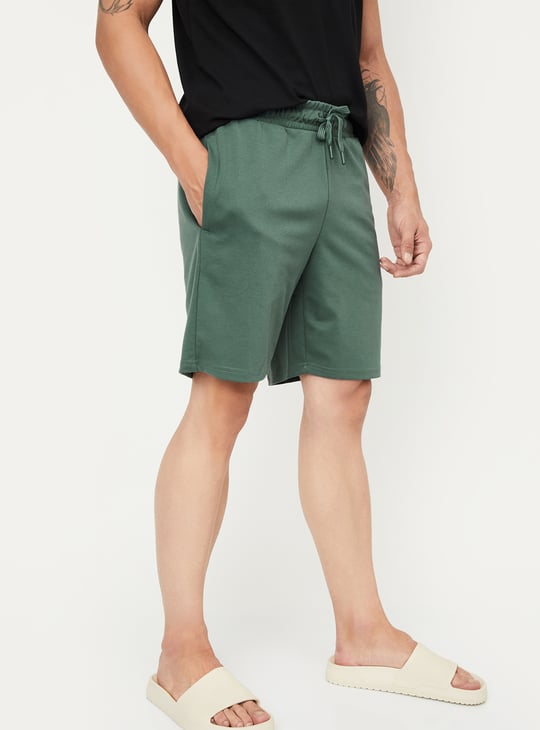 Men Solid Knit Shorts