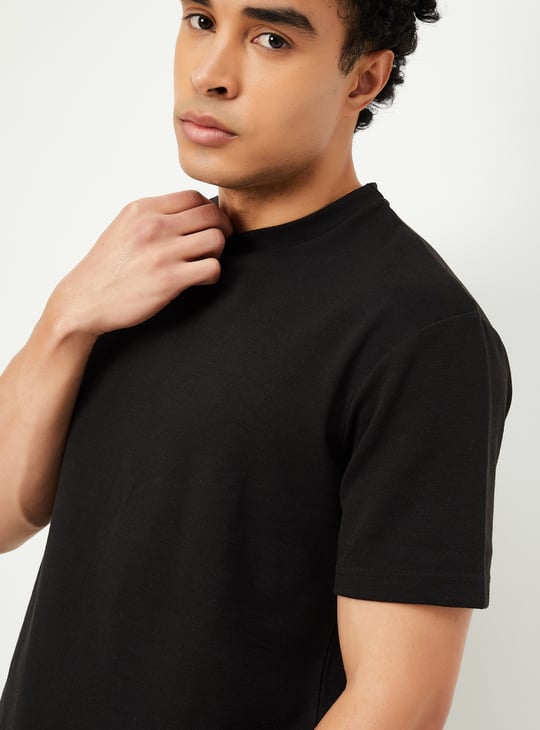 Men Textured T-shirt