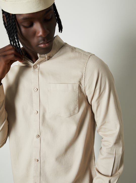 Men Textured Slim Fit Shirt