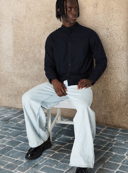 Men Textured Slim Fit Shirt