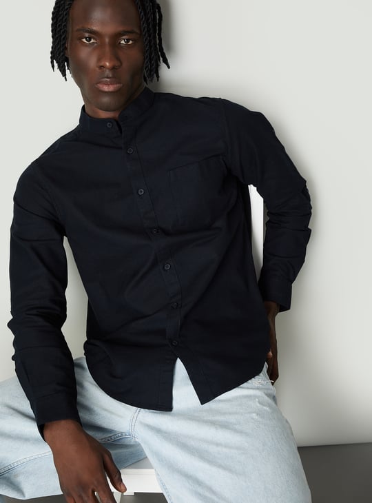 Men Textured Slim Fit Shirt