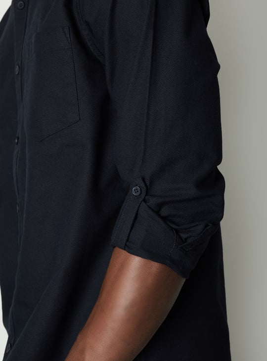 Men Textured Slim Fit Shirt