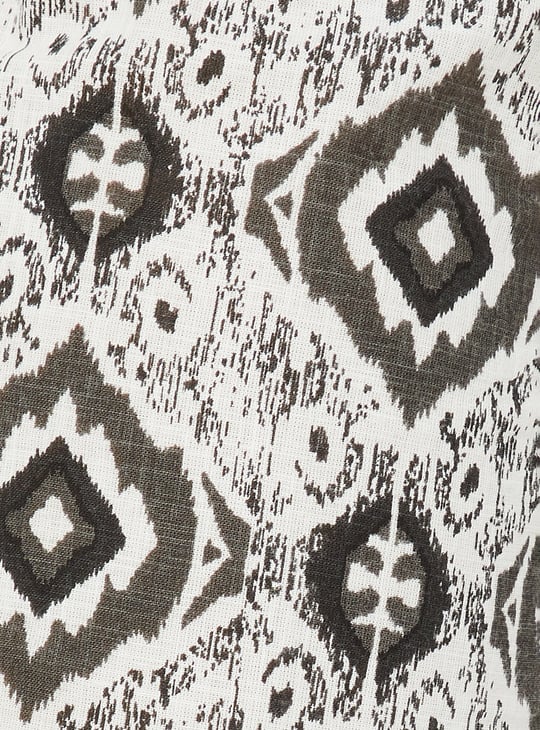 Women Embroidered Straight Kurta Set