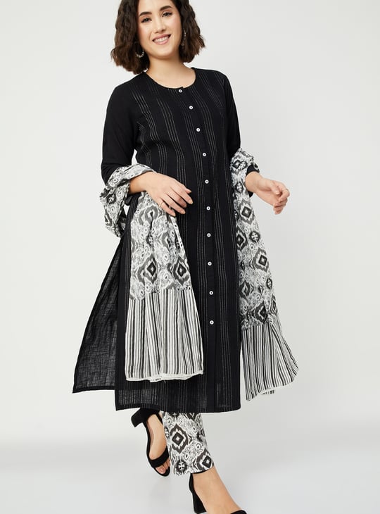 Women Embroidered Straight Kurta Set