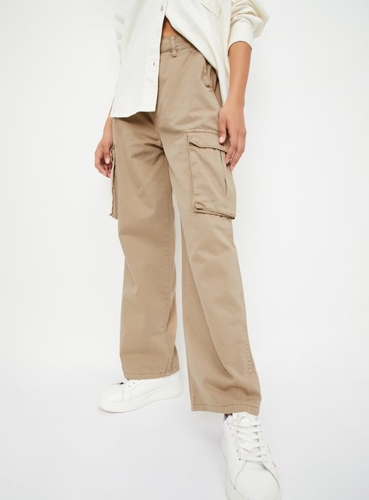Women Solid Cargo Jeans