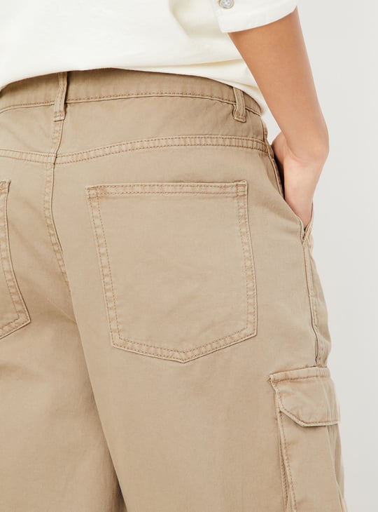 Women Solid Cargo Jeans