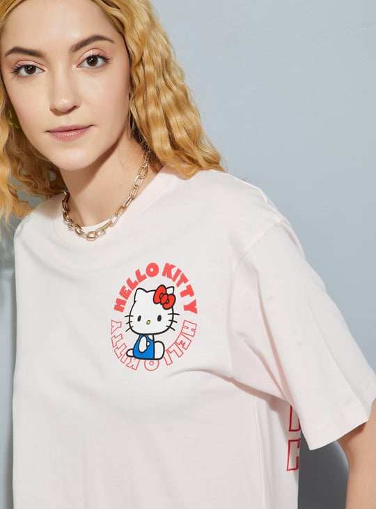 URB_N Women Hello Kitty Print Oversized T-shirt