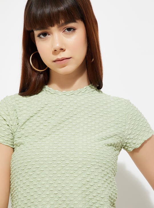 URB_N Women Textured Crop Top