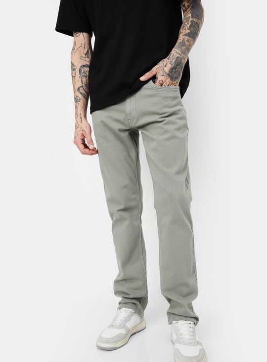 Men Solid Regular Fit Jeans