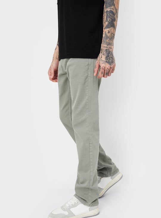 Men Solid Regular Fit Jeans