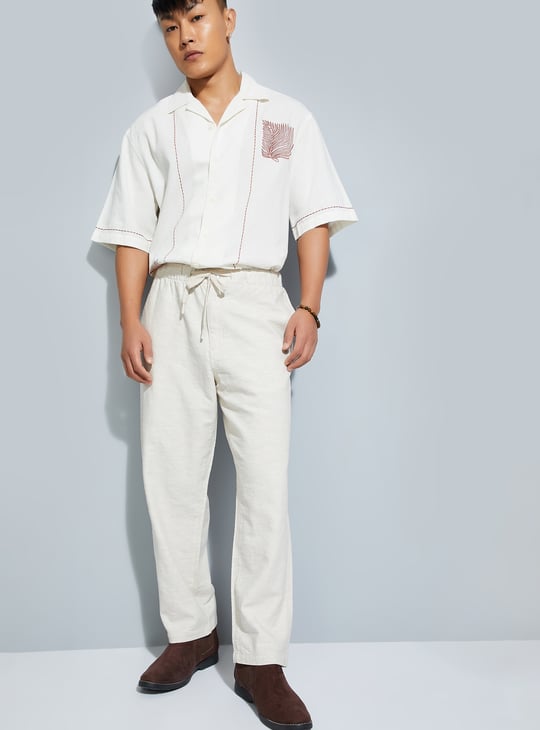 URB_N Men Textured Comfort Fit Trousers